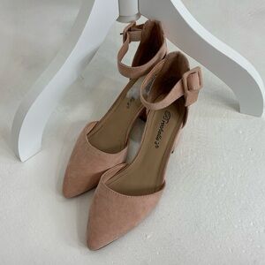 Breckelles Pointed Toe Heels